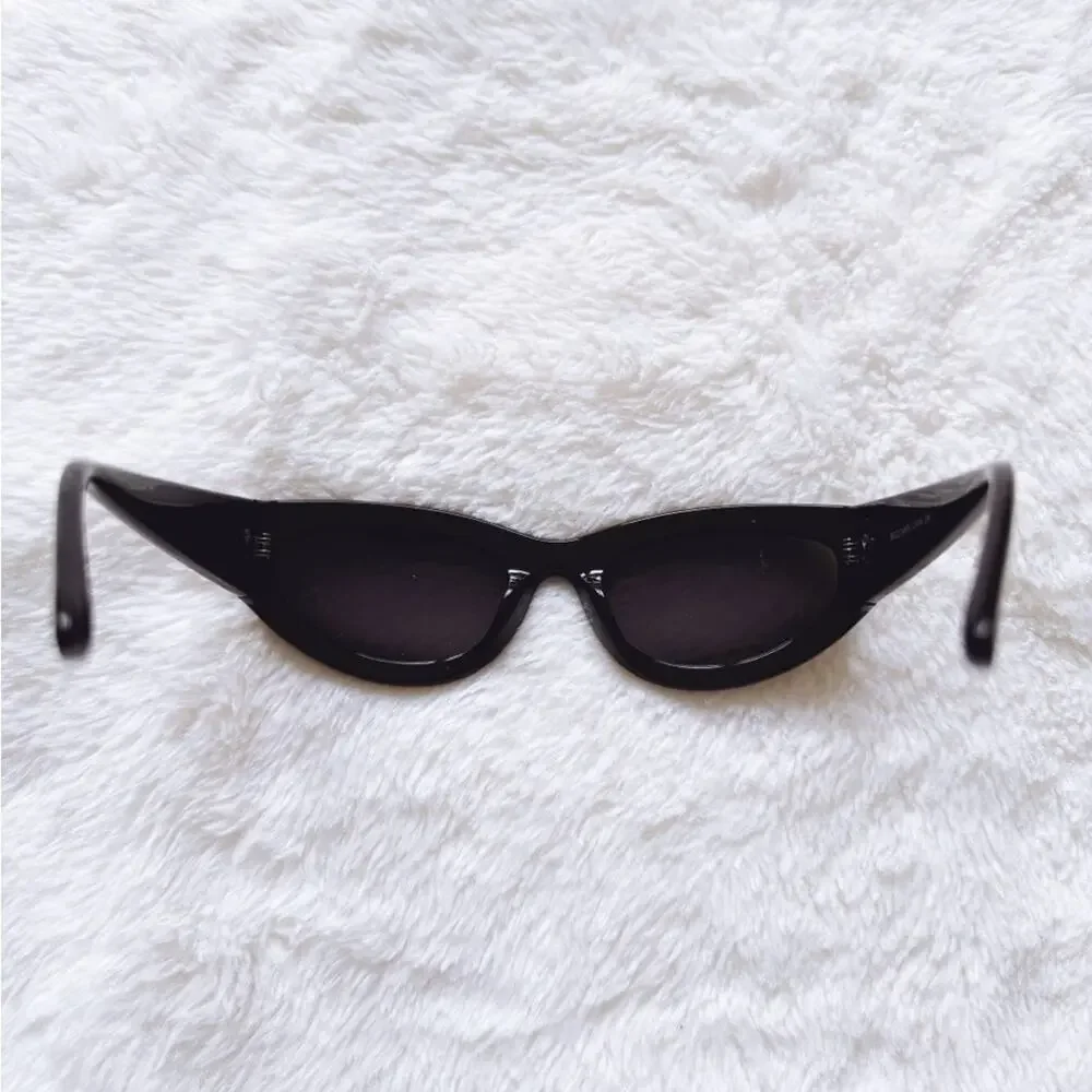 Faye Mirrored Purple with Black Rim Sunglasses - Picture 12 of 16